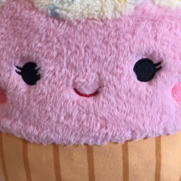 FuzzAmallow Clara the cupcake Squishmallows Kelly Toy kids stuffed toy plush 12" - Picture 2 of 10